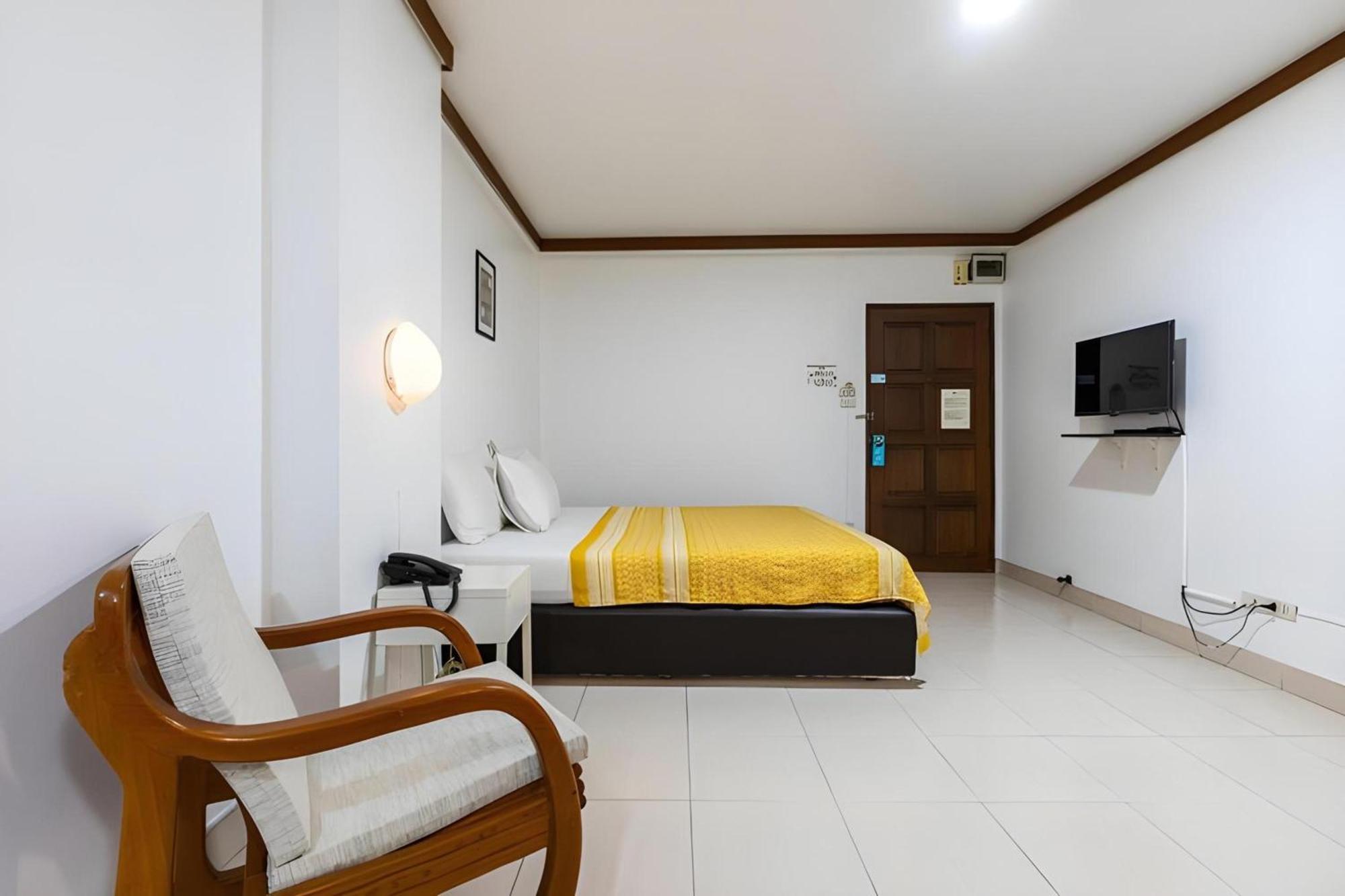 Collection O Howard Square Boutique Hotel Bangkok Exterior foto