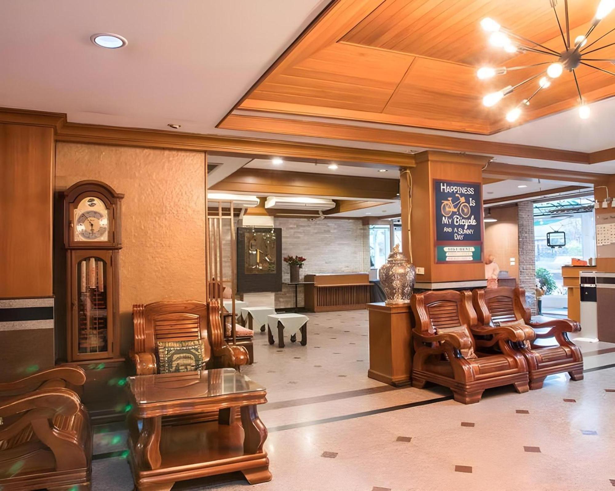 Collection O Howard Square Boutique Hotel Bangkok Exterior foto