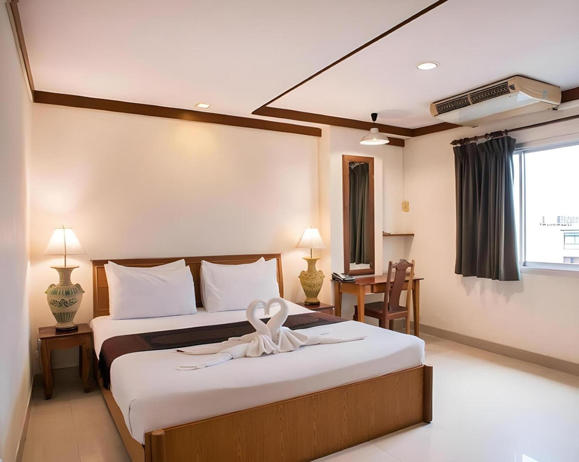 Collection O Howard Square Boutique Hotel Bangkok Exterior foto