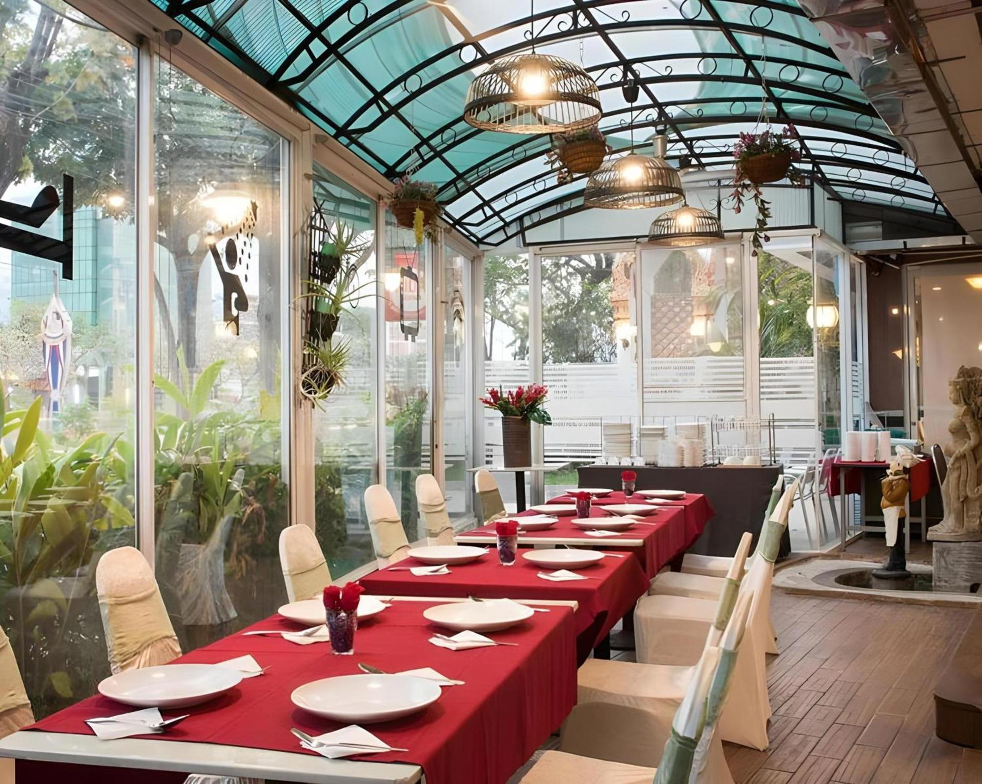 Collection O Howard Square Boutique Hotel Bangkok Exterior foto